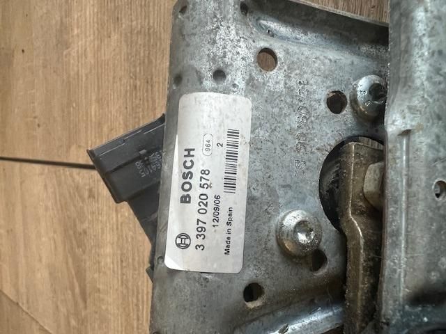 bontott PEUGEOT 206 Első Ablaktörlő Szerkezet