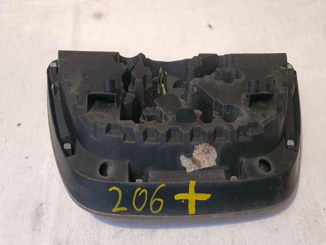 bontott PEUGEOT 206 Első Embléma