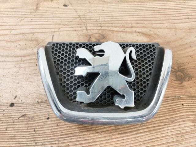 bontott PEUGEOT 206 Első Embléma