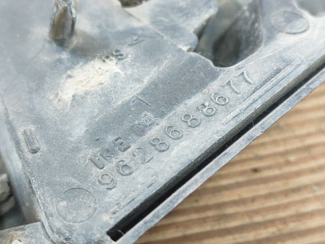 bontott PEUGEOT 206 Első Embléma