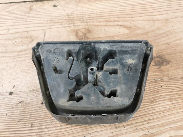 bontott PEUGEOT 206 Első Embléma