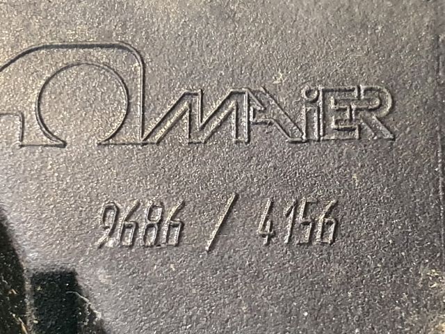 bontott PEUGEOT 206 Első Embléma