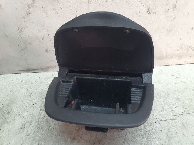 bontott PEUGEOT 206 Első Hamutartó