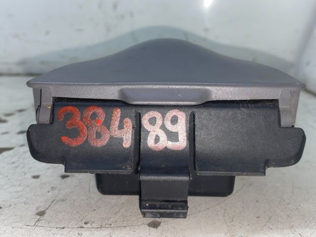 bontott PEUGEOT 206 Első Hamutartó