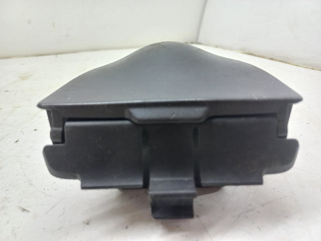 bontott PEUGEOT 206 Első Hamutartó