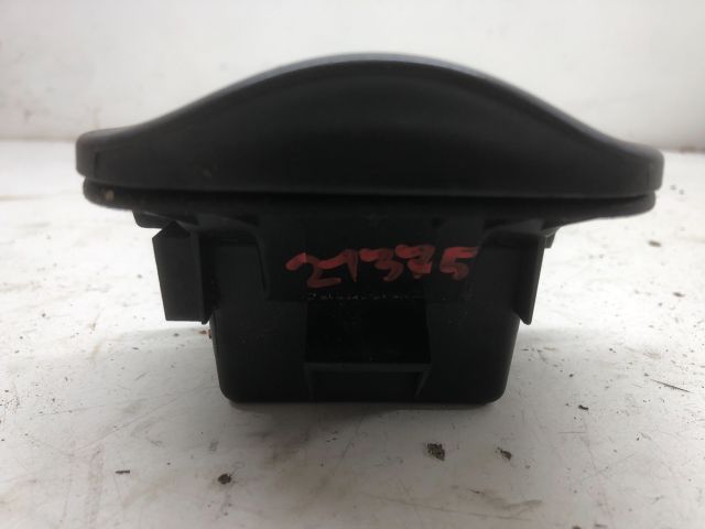 bontott PEUGEOT 206 Első Hamutartó