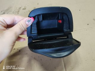 bontott PEUGEOT 206 Első Hamutartó