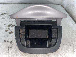 bontott PEUGEOT 206 Első Hamutartó