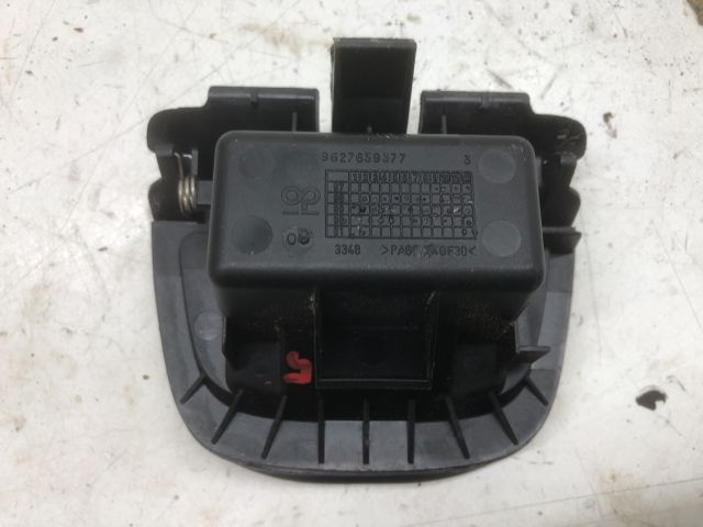 bontott PEUGEOT 206 Első Hamutartó