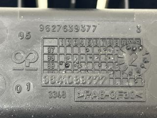 bontott PEUGEOT 206 Első Hamutartó