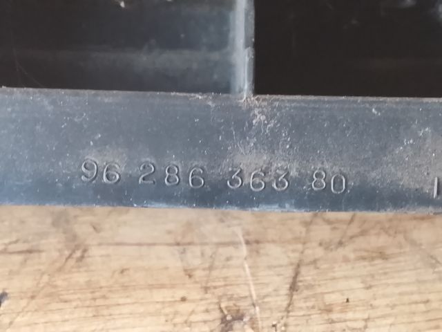 bontott PEUGEOT 206 Első Lökhárító Merevítő (Fém)