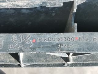 bontott PEUGEOT 206 Első Lökhárító Merevítő (Fém)