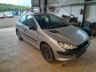 bontott PEUGEOT 206 Első Lökhárító Merevítő (Fém)