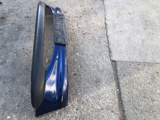 bontott PEUGEOT 206 Első Lökhárító (Részeivel)