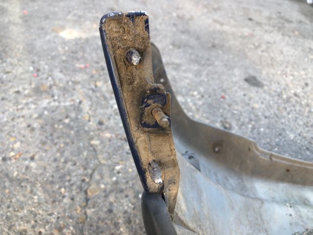 bontott PEUGEOT 206 Első Lökhárító (Részeivel)