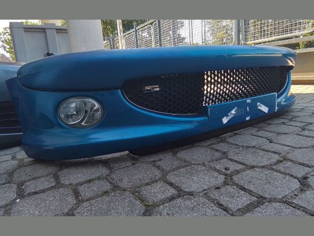 bontott PEUGEOT 206 Első Lökhárító (Részeivel)