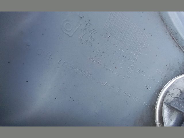 bontott PEUGEOT 206 Első Lökhárító (Részeivel)