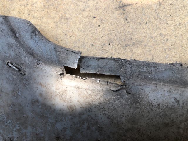 bontott PEUGEOT 206 Első Lökhárító (Részeivel)