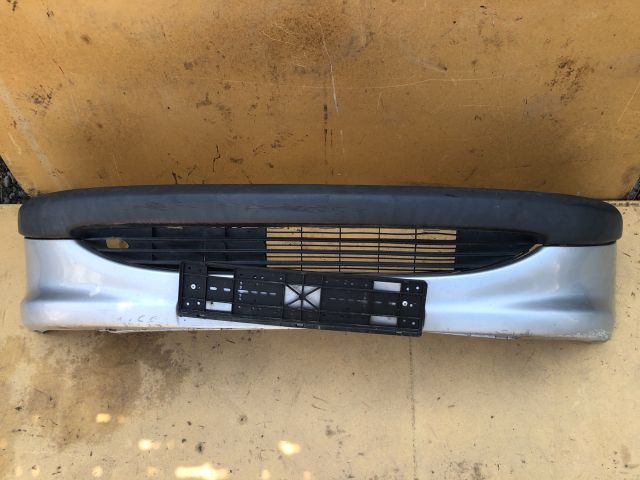 bontott PEUGEOT 206 Első Lökhárító (Részeivel)