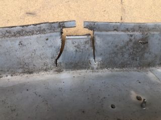 bontott PEUGEOT 206 Első Lökhárító (Részeivel)