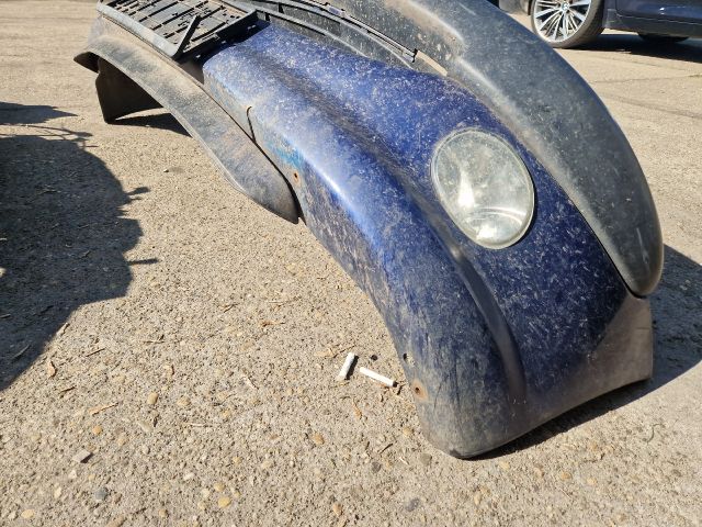 bontott PEUGEOT 206 Első Lökhárító (Részeivel)