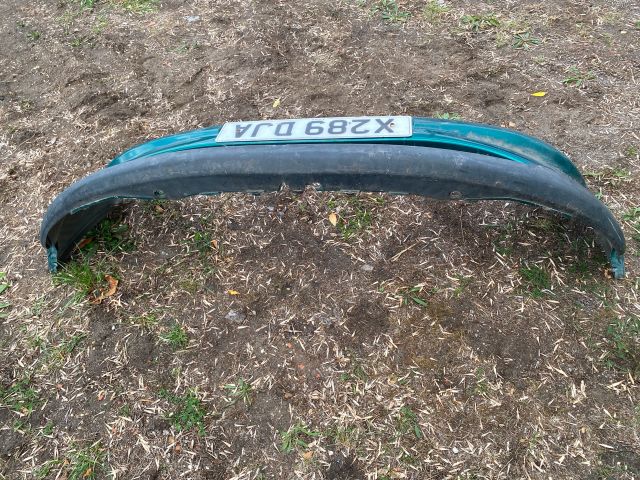 bontott PEUGEOT 206 Első Lökhárító (Üresen)