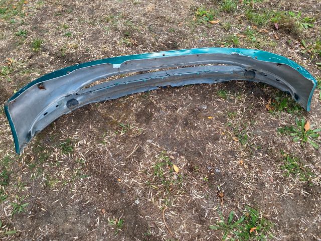 bontott PEUGEOT 206 Első Lökhárító (Üresen)