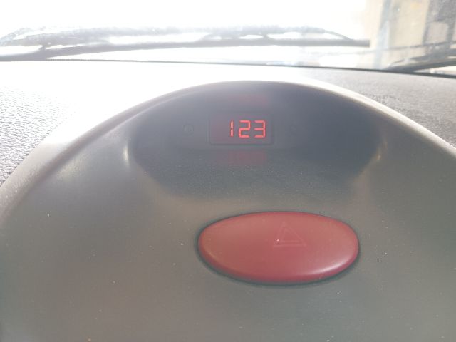 bontott PEUGEOT 206 Első Lökhárító (Üresen)