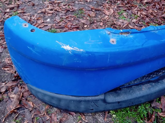 bontott PEUGEOT 206 Első Lökhárító (Üresen)