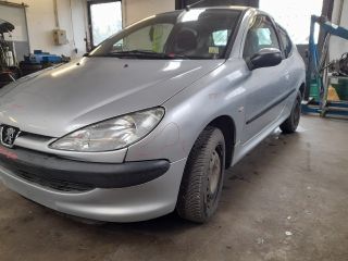 bontott PEUGEOT 206 Első Szélvédő