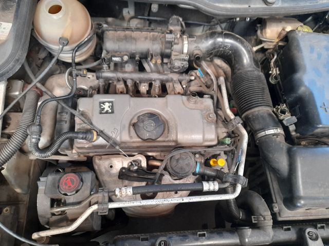 bontott PEUGEOT 206 Első Szélvédő