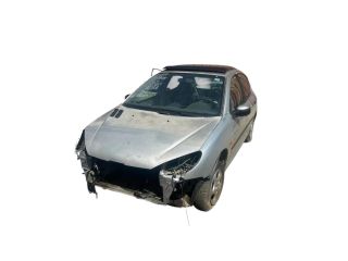 bontott PEUGEOT 206 Első Szélvédő