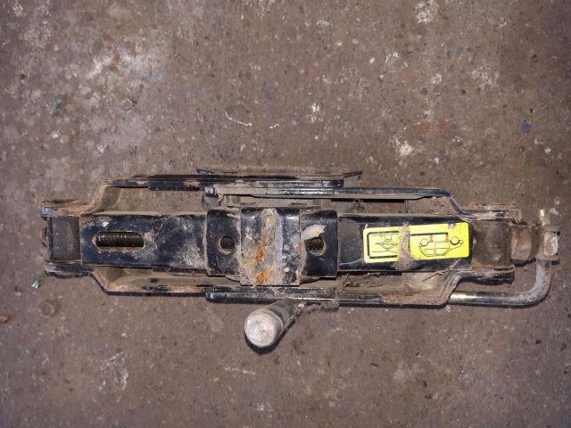 bontott PEUGEOT 206 Emelő