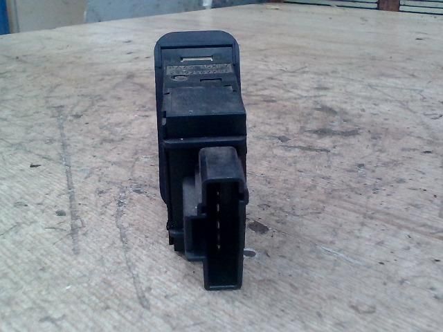 bontott PEUGEOT 206 Fényszórómagasság Állító Kapcsoló