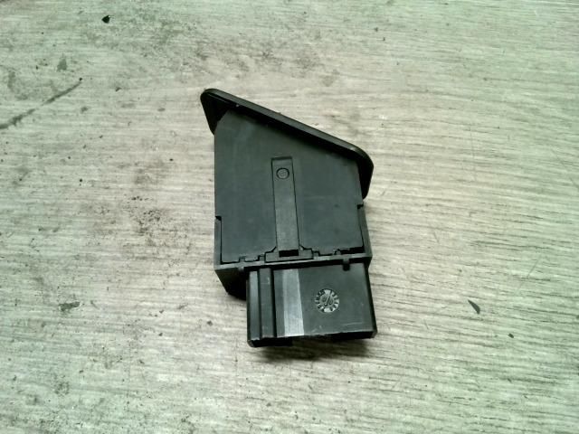 bontott PEUGEOT 206 Fényszórómagasság Állító Kapcsoló