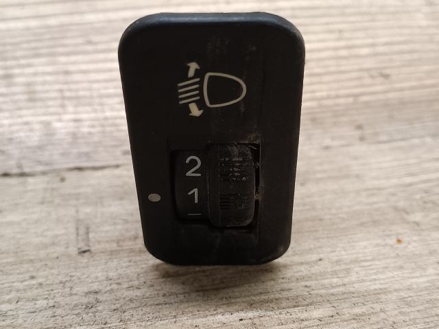 bontott PEUGEOT 206 Fényszórómagasság Állító Kapcsoló