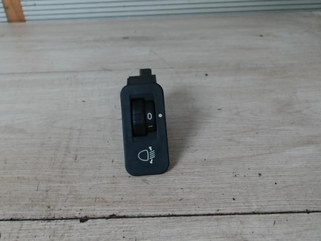 bontott PEUGEOT 206 Fényszórómagasság Állító Kapcsoló