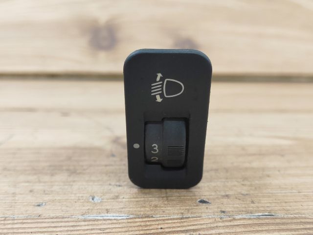 bontott PEUGEOT 206 Fényszórómagasság Állító Kapcsoló