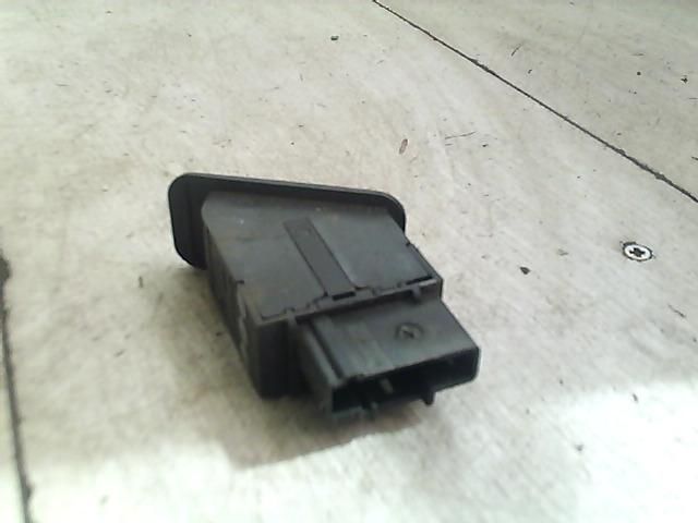 bontott PEUGEOT 206 Fényszórómagasság Állító Kapcsoló