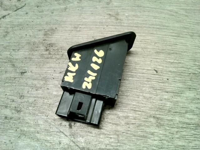 bontott PEUGEOT 206 Fényszórómagasság Állító Kapcsoló