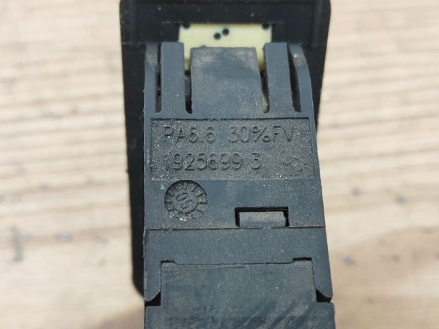 bontott PEUGEOT 206 Fényszórómagasság Állító Kapcsoló