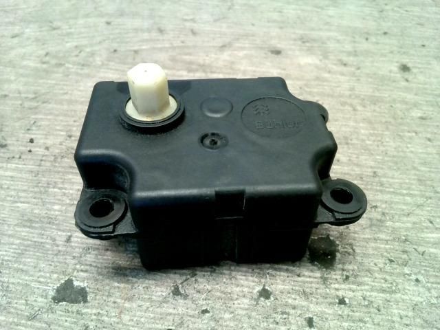 bontott PEUGEOT 206 Fűtés Állító Motor