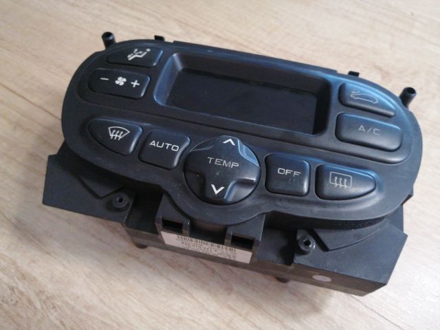 bontott PEUGEOT 206 Fűtéskapcsoló (digit klímás)