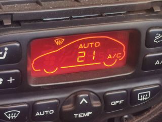 bontott PEUGEOT 206 Fűtéskapcsoló (digit klímás)
