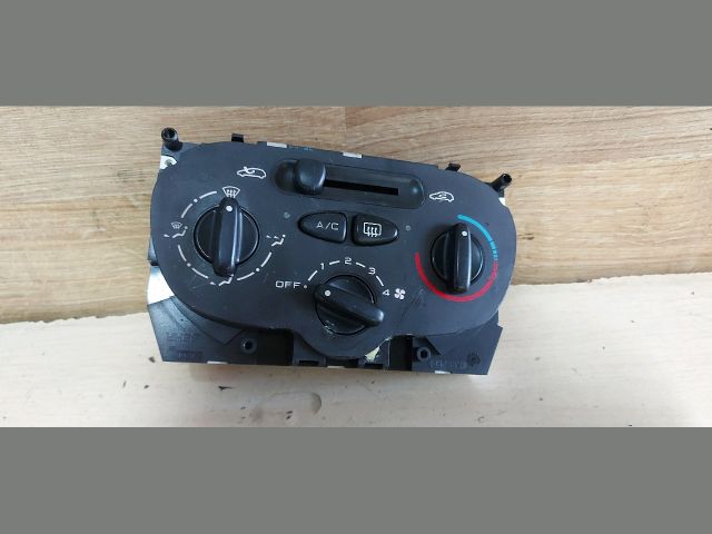 bontott PEUGEOT 206 Fűtéskapcsoló (manuális klímás)