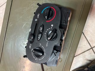 bontott PEUGEOT 206 Fűtéskapcsoló (manuális klímás)
