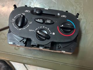 bontott PEUGEOT 206 Fűtéskapcsoló (manuális klímás)