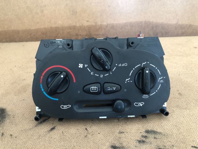 bontott PEUGEOT 206 Fűtéskapcsoló (manuális klímás)