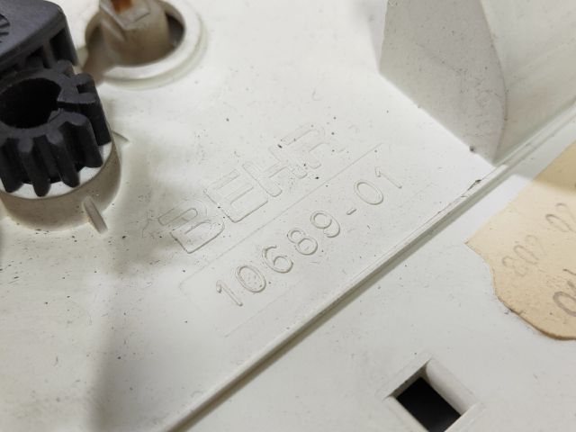 bontott PEUGEOT 206 Fűtéskapcsoló (Nem klímás)