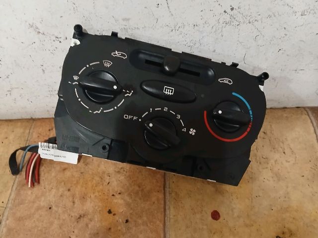 bontott PEUGEOT 206 Fűtéskapcsoló (Nem klímás)